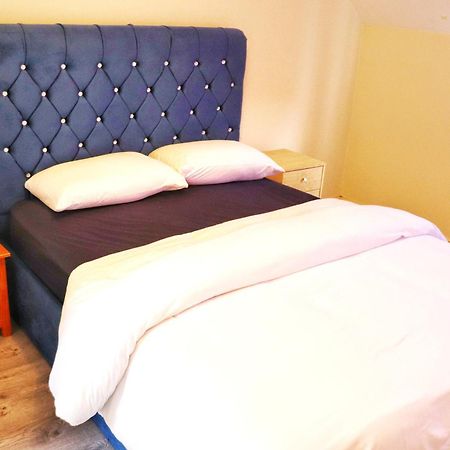 Deluxe Dwelling - 15 Mins From Cork City/Airportアパートメント エクステリア 写真